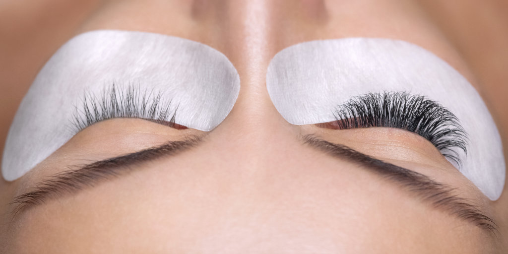 Wimpernverlängerung - Schöne dichte Wimpern für einen verführerischen Augenaufschlag